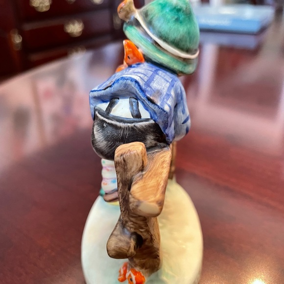 Vintage, Goebel M.J.Hummel, “Retreat to Safety”, 4inch, 201/2/0, #832, TMK 6 - Picture 7 of 10